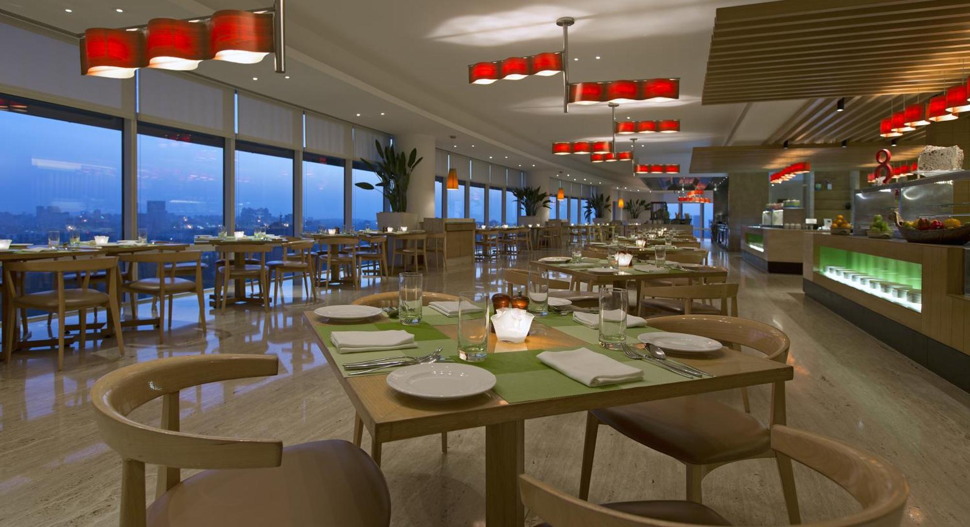The Westin Mumbai Garden City Exterior photo The restaurant