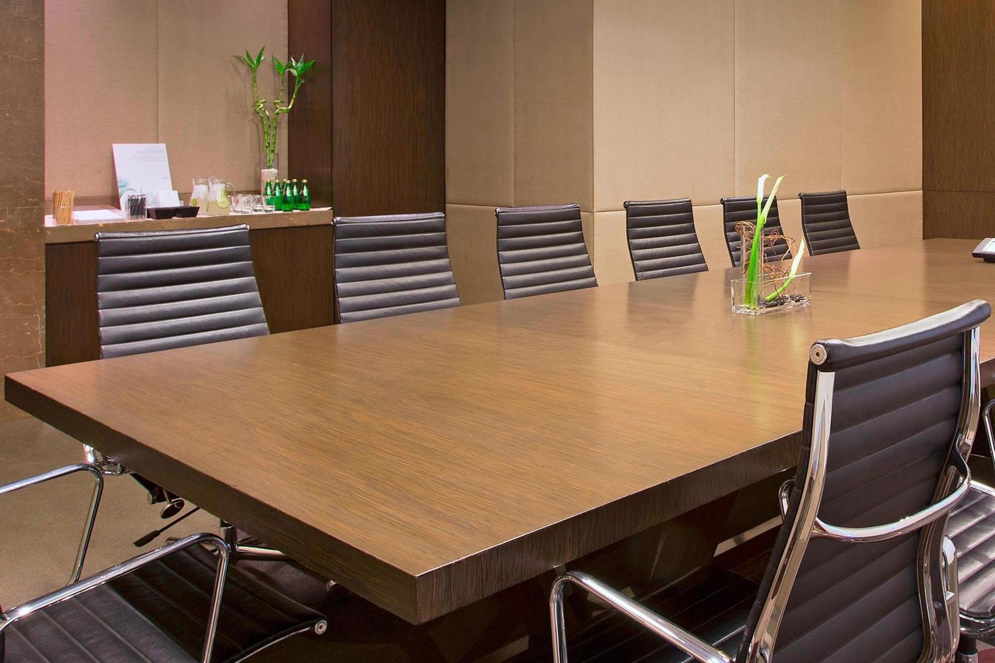 The Westin Mumbai Garden City Exterior photo A conference room