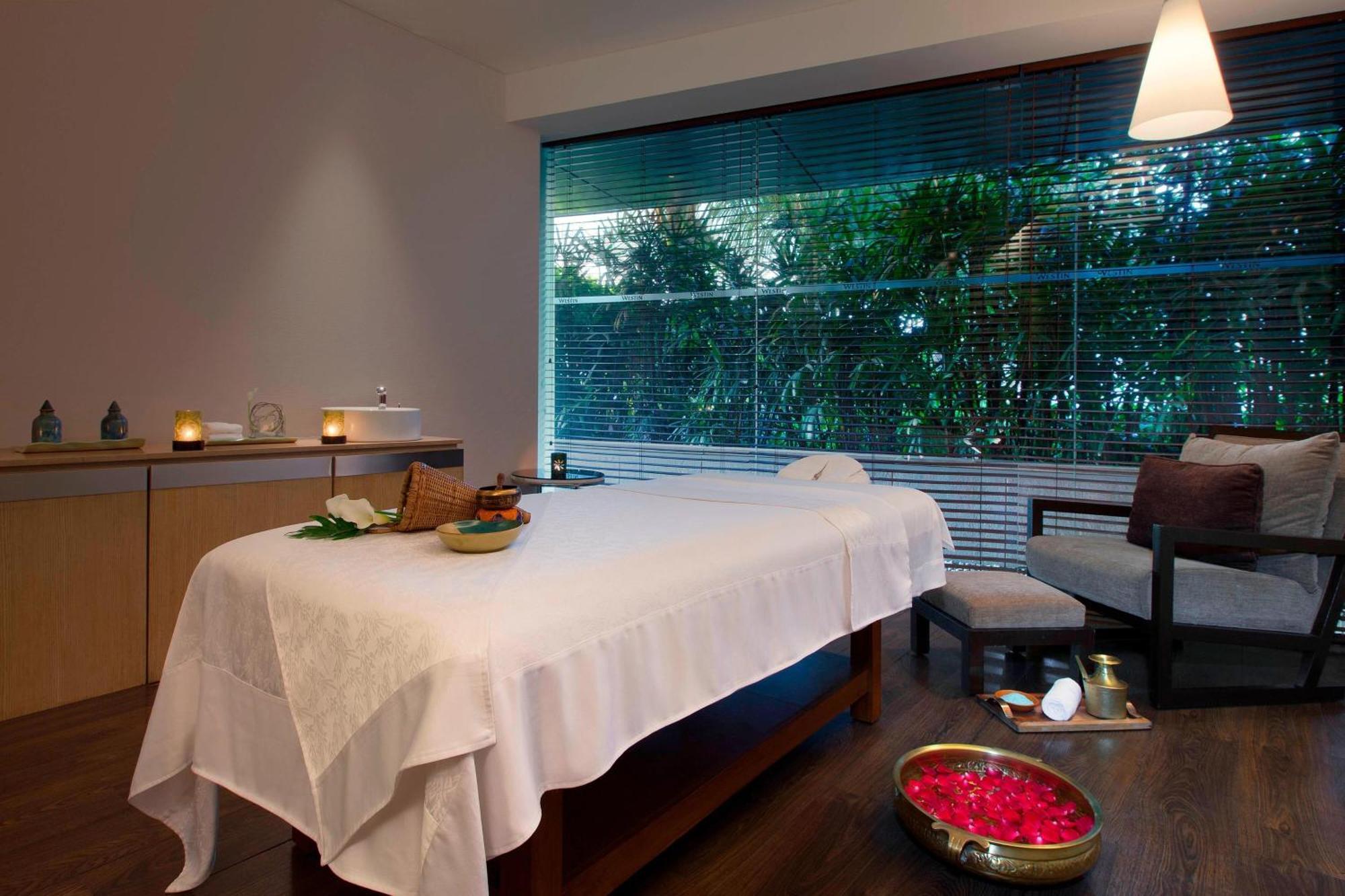 The Westin Mumbai Garden City Exterior photo A treatment room at the spa